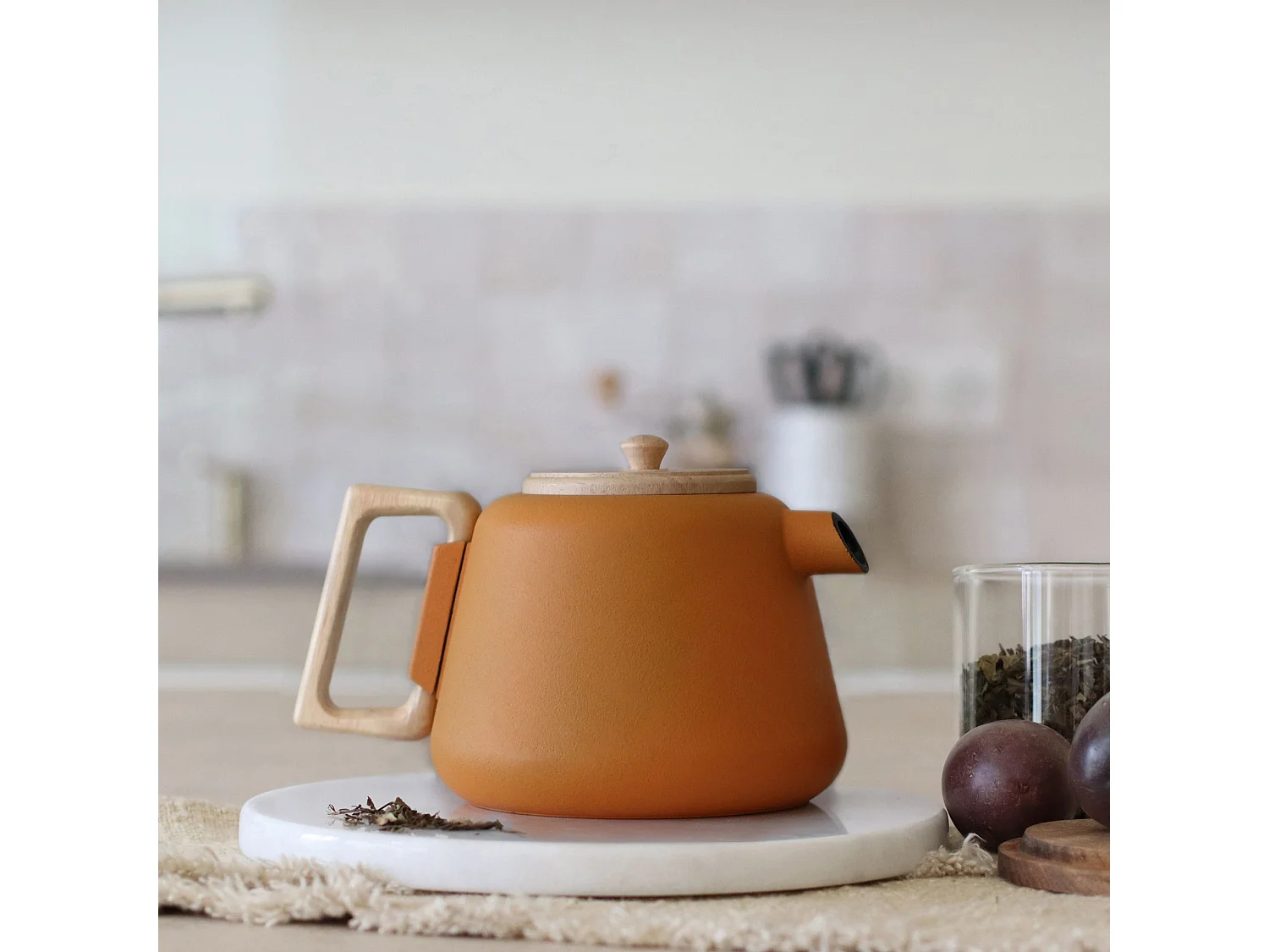 Ogo Living - Théière Viggo 500ml En Fonte Jaune Avec Poignée Couvercle Bois