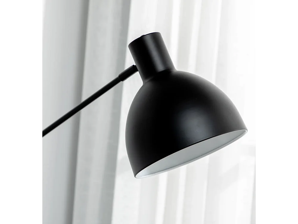 Stehleuchte Wohnzimmer, höhenverstellbar, Bodenschalter; 30 m x 30 cm x 131 cm Schlafzimmer