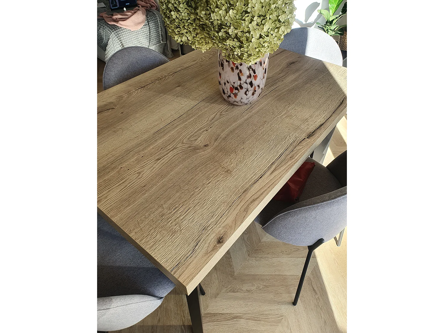 Table de salle à manger rectangulaire SKANDI, table à rallonges, dimensions: 200-300X100X78 cm, couleur: HALIFAX, avec pieds en bois de couleur noire