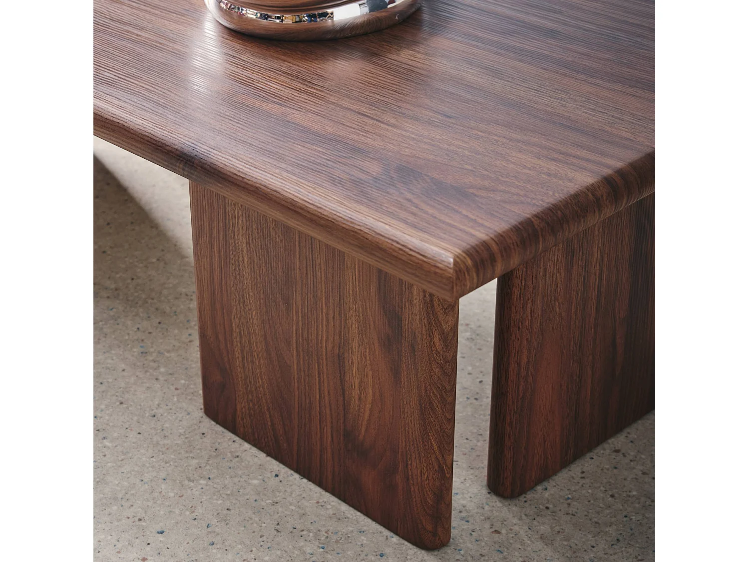 Mesa de centro rectangular con efecto madera nogal