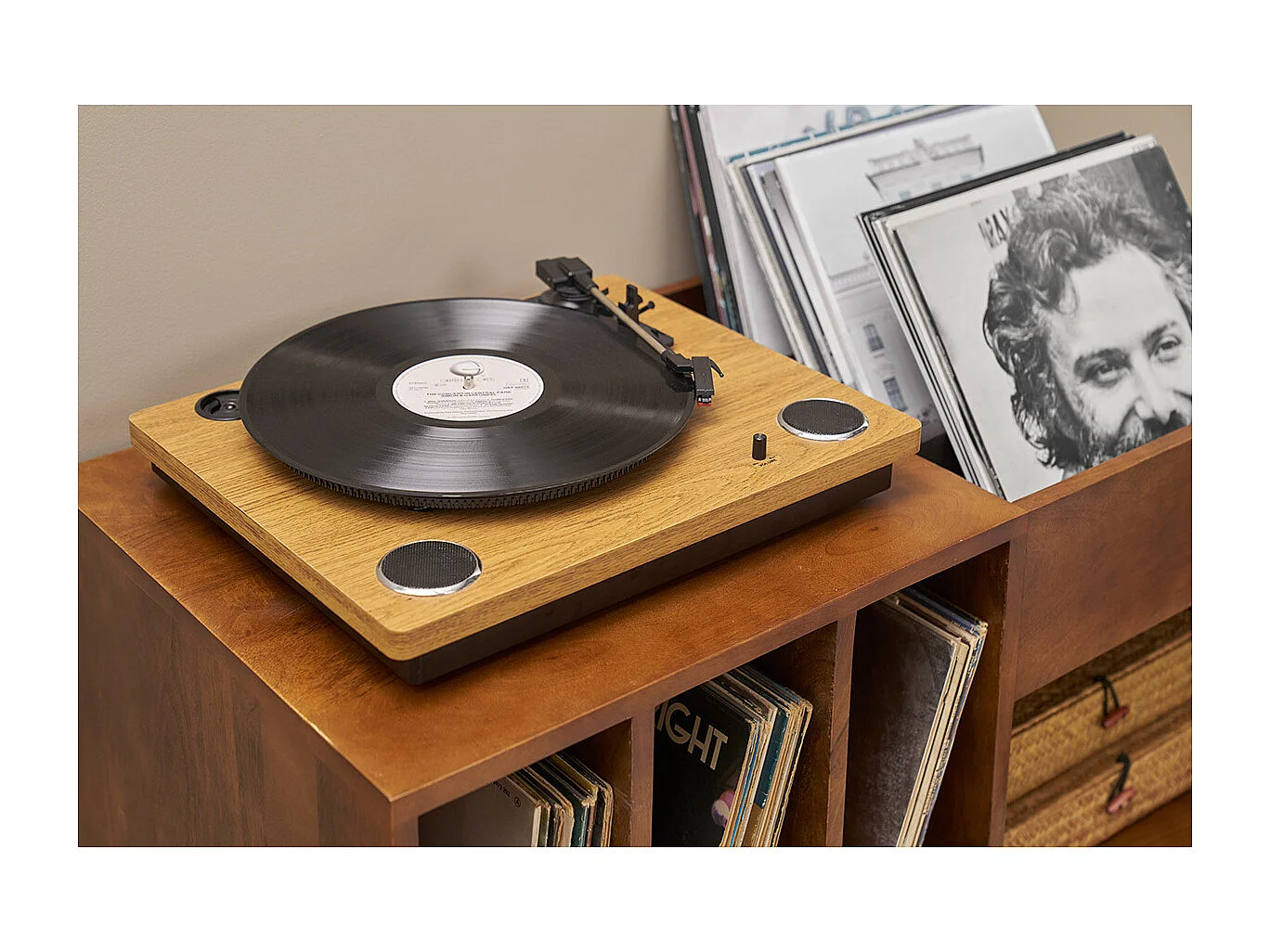 Buffet de rangement vinyles en bois manguier massif teinté et métal L90 cm BOOGIE