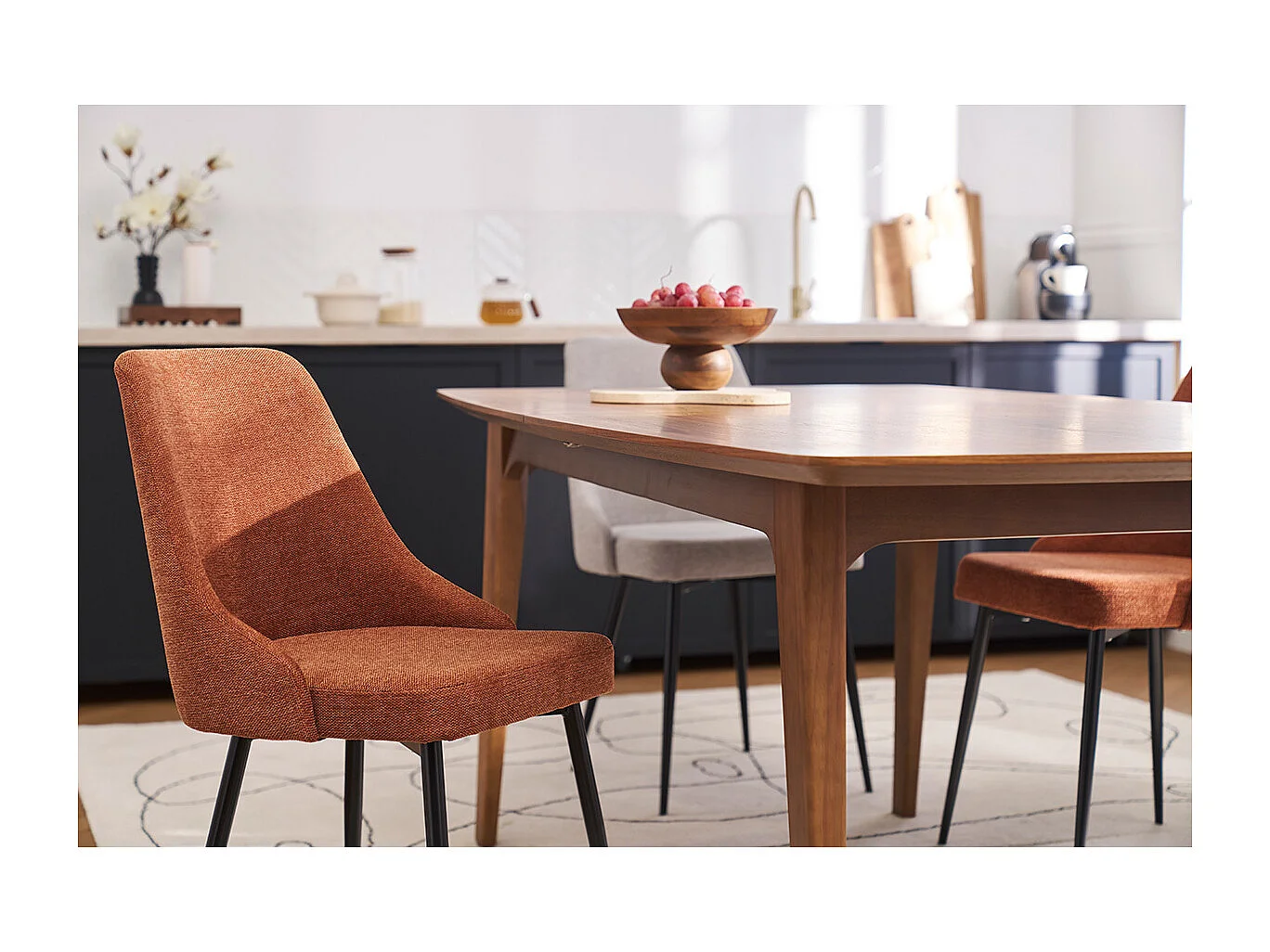 Designstühle aus gemustertem Samtstoff in verbrannter Erde und schwarzem Metall (2er-Set) CULT