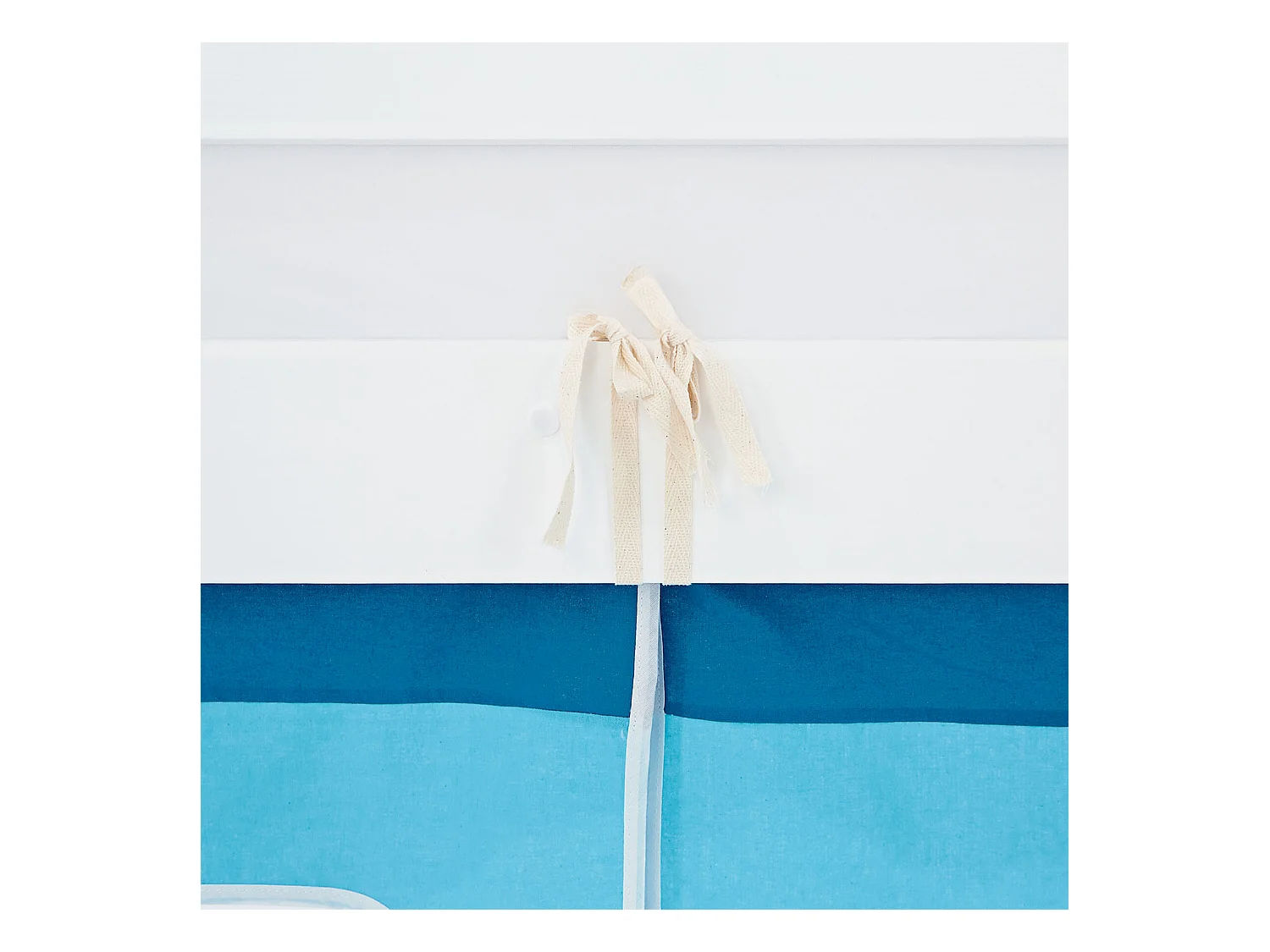 Hochbett 90x200 cm Blau Kinderbett mit Stauraum