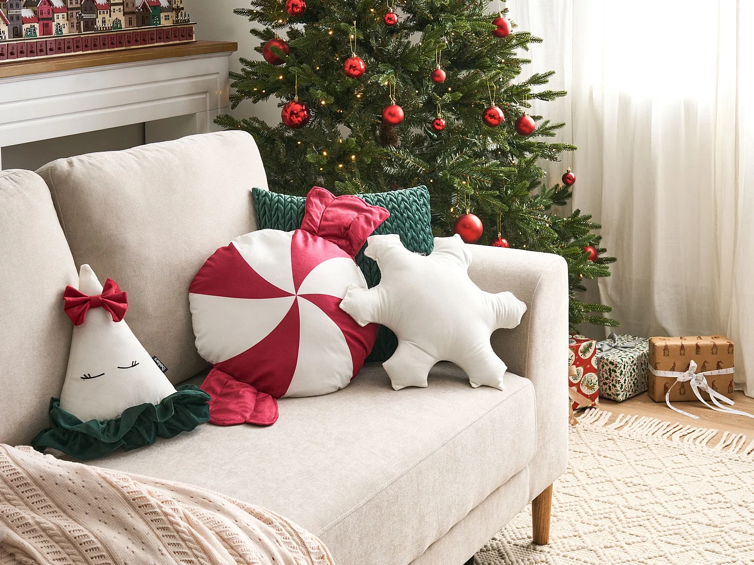 Lot de 3 coussins décoratifs NOELNEST Velours 30 x 35 cm 40 x 40 cm Multicolore Motif de Noël