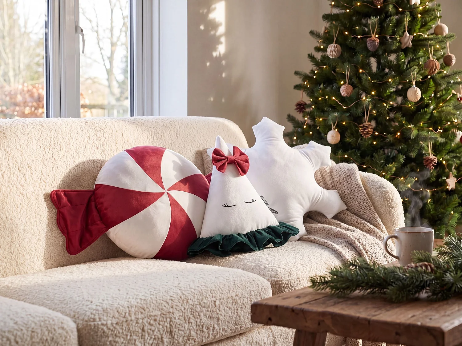 Lot de 3 coussins décoratifs NOELNEST Velours 30 x 35 cm 40 x 40 cm Multicolore Motif de Noël