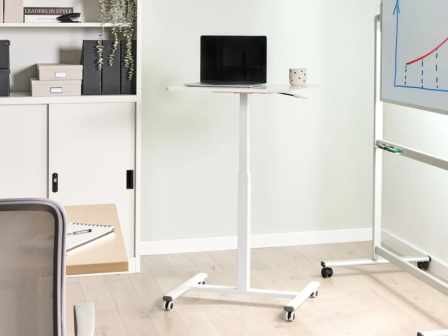 Bureau réglable manuellement en hauteur pour ordinateur portable ACADEMIA 65 cm 48 cm Blanc