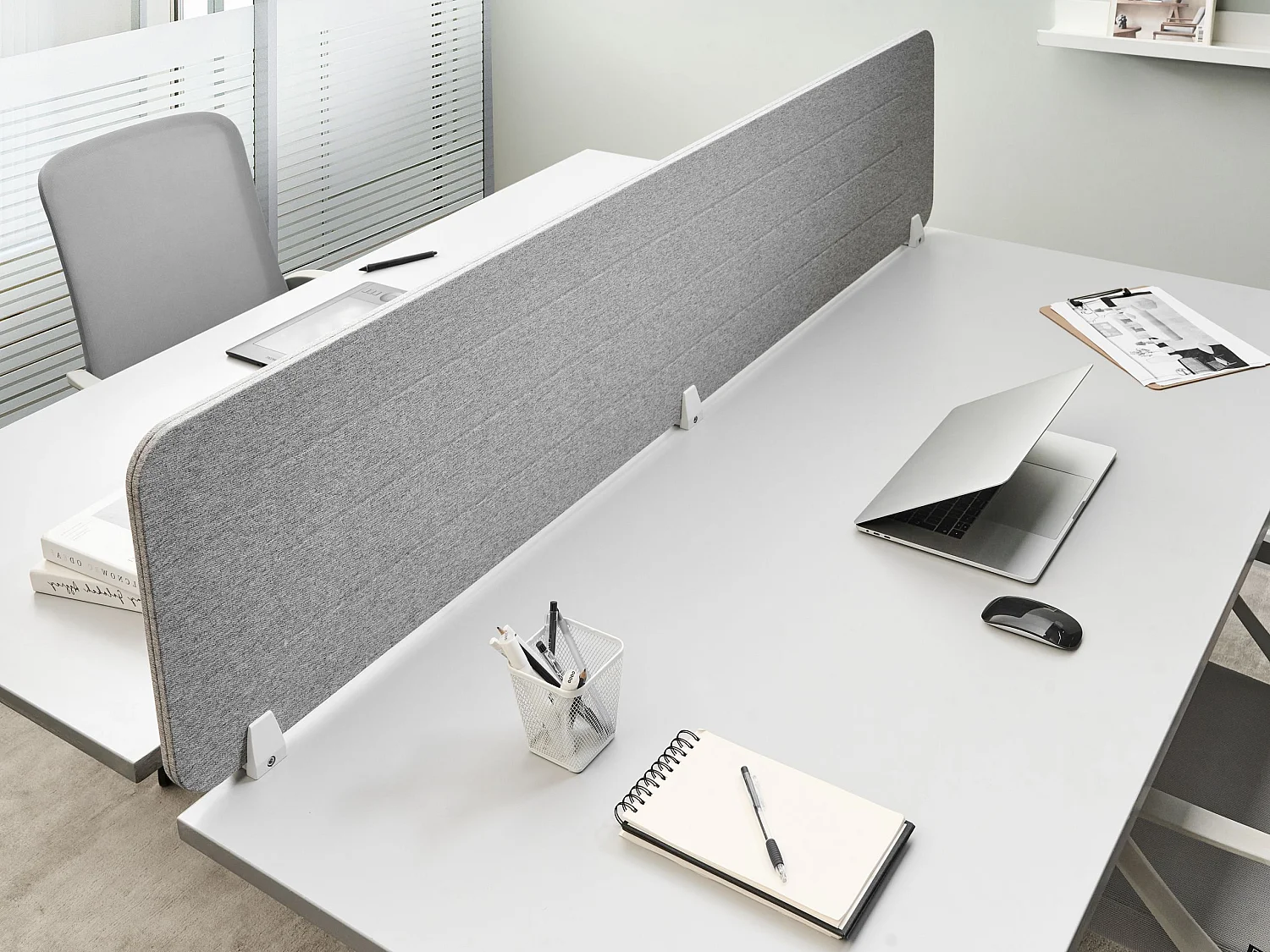 Séparateur de bureau 180 x 40 cm gris clair ZIGGY