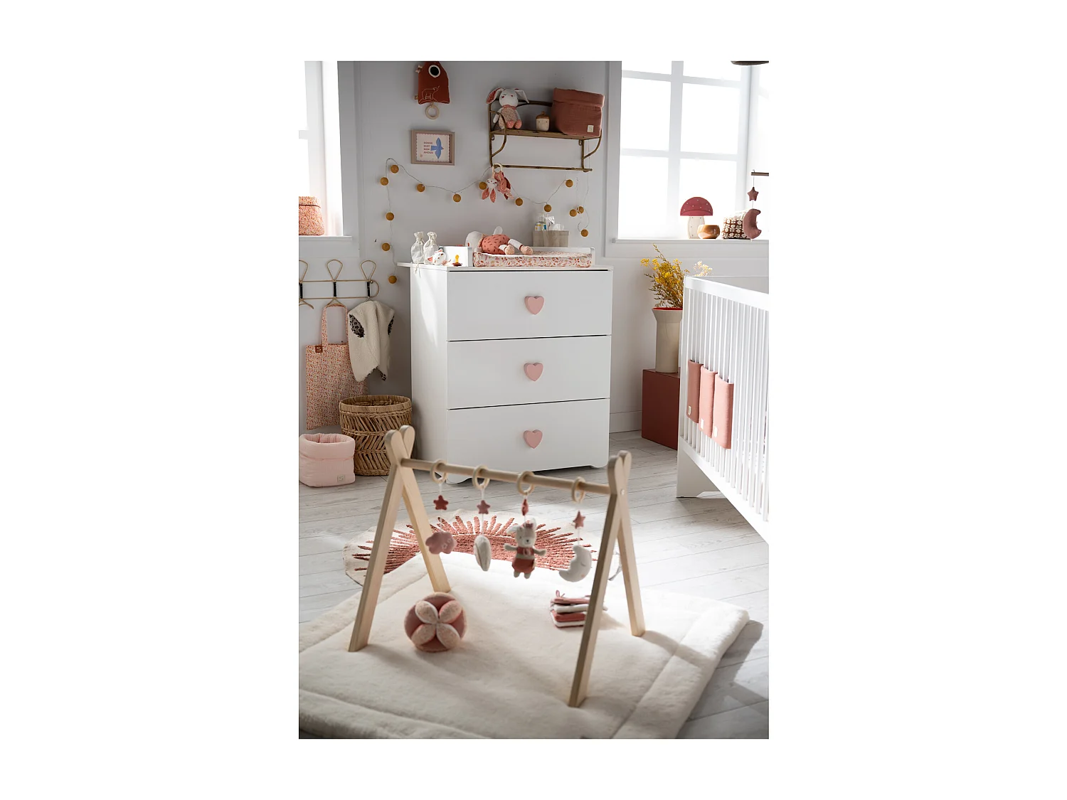 Chambre complète bébé avec lit 120x60cm et commode à langer 3 tiroirs BASIC - BabyPrice