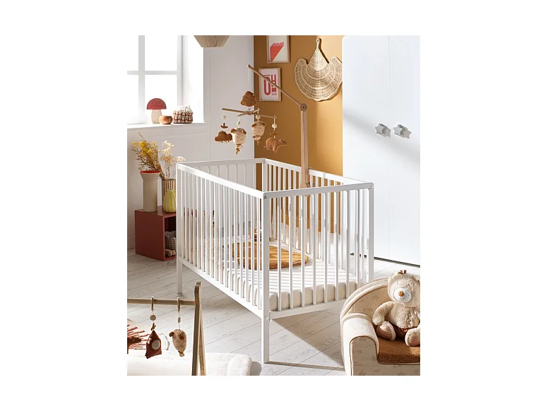 Chambre complète bébé avec lit 120x60cm à barreauxet commode à langer 3 tiroirs BASIC - BabyPrice
