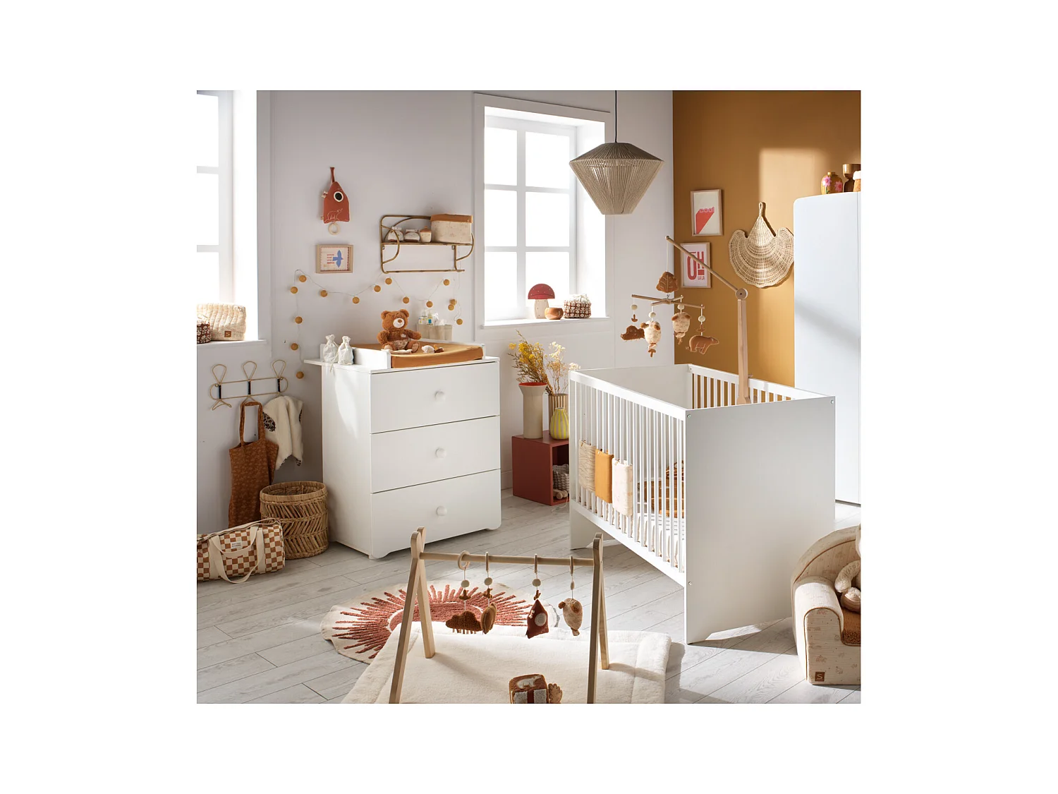 Chambre complète bébé avec lit 120x60cm et commode à langer 3 tiroirs BASIC - BabyPrice