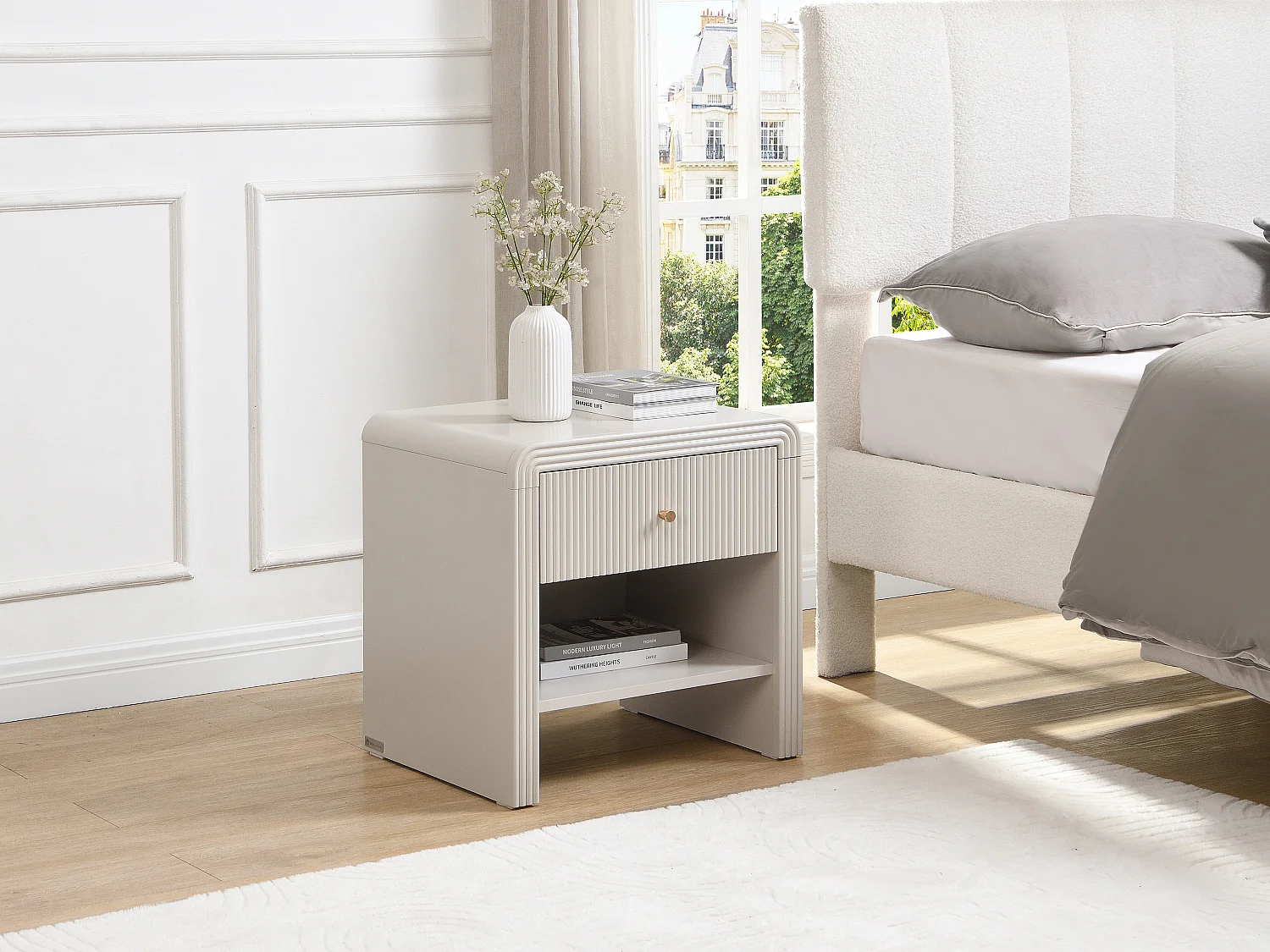 Table de chevet avec 1 tiroir et 1 niche - MDF - Beige et doré - MIRENALO