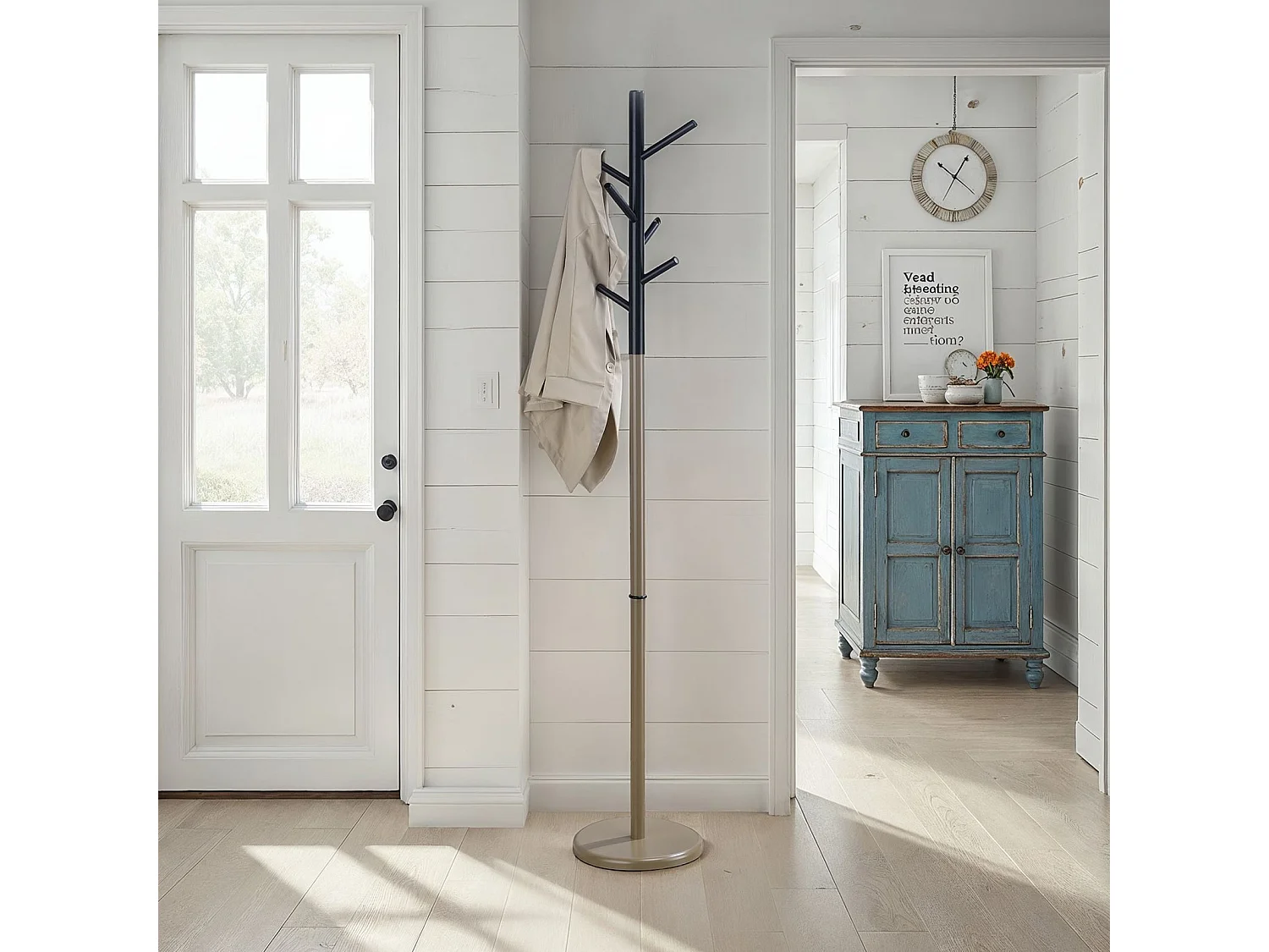 Portemanteau ENRICO en métal et bois coloris champagne et noir portant à vêtements sur pied en forme d'arbre avec 6 crochets