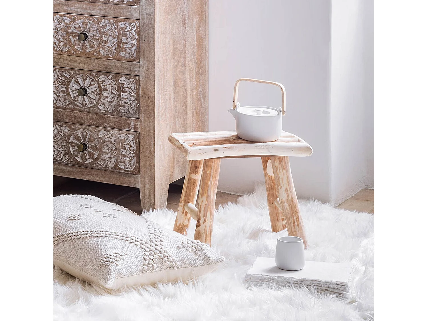 Tabouret en Bois naturel rendu artisanal L 34 cm