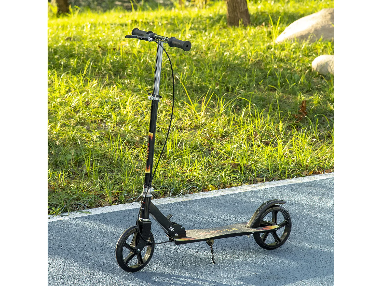 Trottinette pliable enfant béquille double frein hauteur guidon réglable roulement PU abec-7 métal noir motif flammes