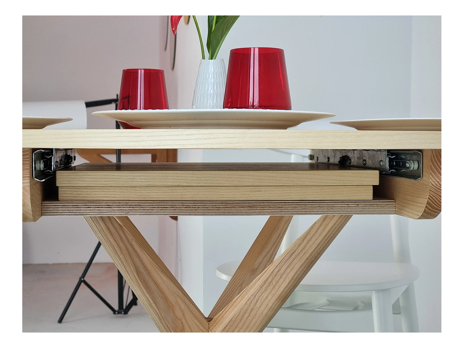 Table à manger ronde extensible 90cm Jubi Frêne