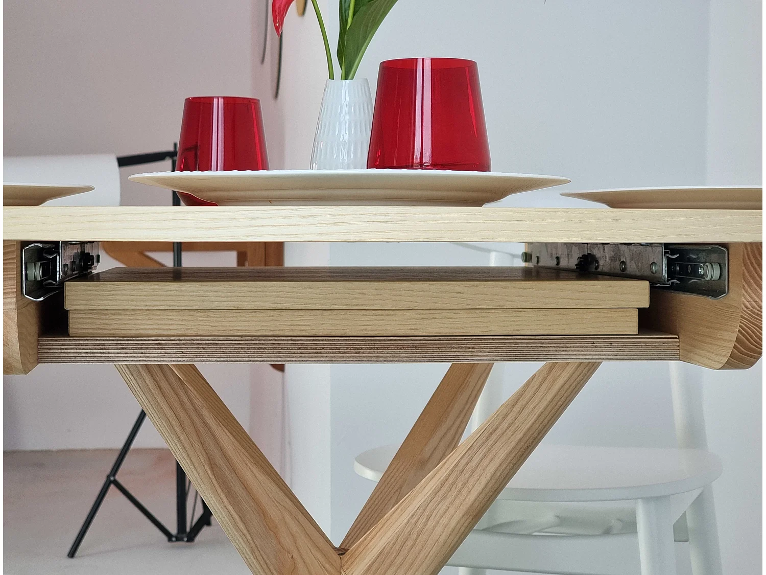 Table à manger ronde extensible 90cm Jubi Frêne