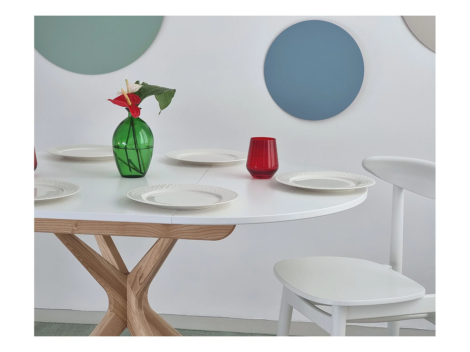 Table à manger ronde extensible 90cm Jubi Bleu Doux | Pied en frêne