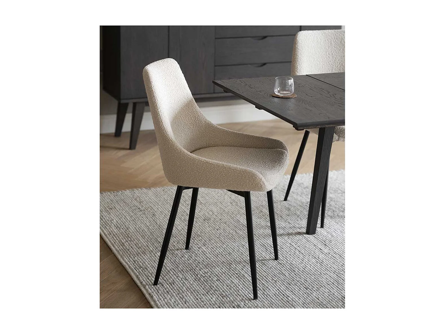 Boucle Polsterstühle in Beige Gestell aus Metall (2er Set)