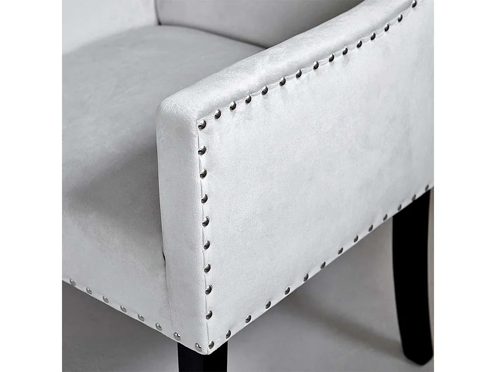 Armlehnstuhl Stuhl in modernem Design mit Ziernieten