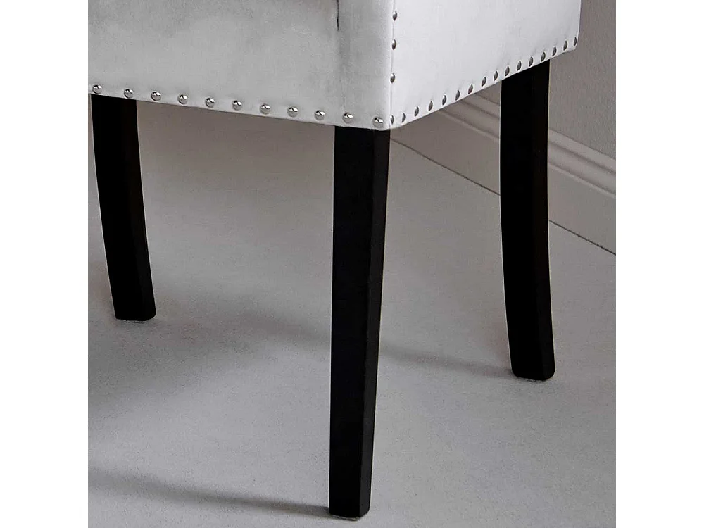 Armlehnstuhl Stuhl in modernem Design mit Ziernieten