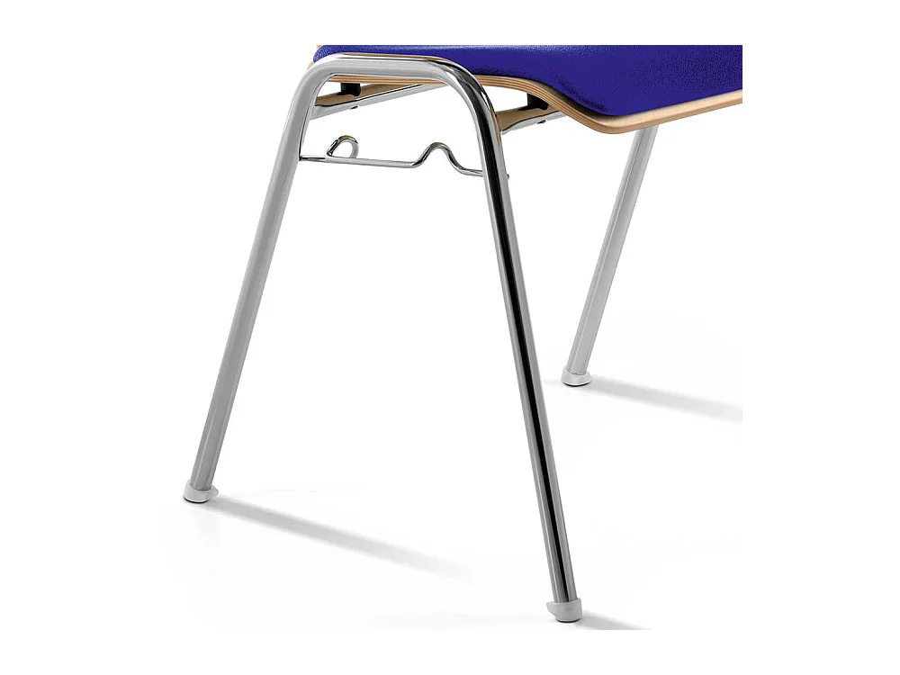 Blauer Stapelstuhl mit Reihenverbinder Gestell aus Metall