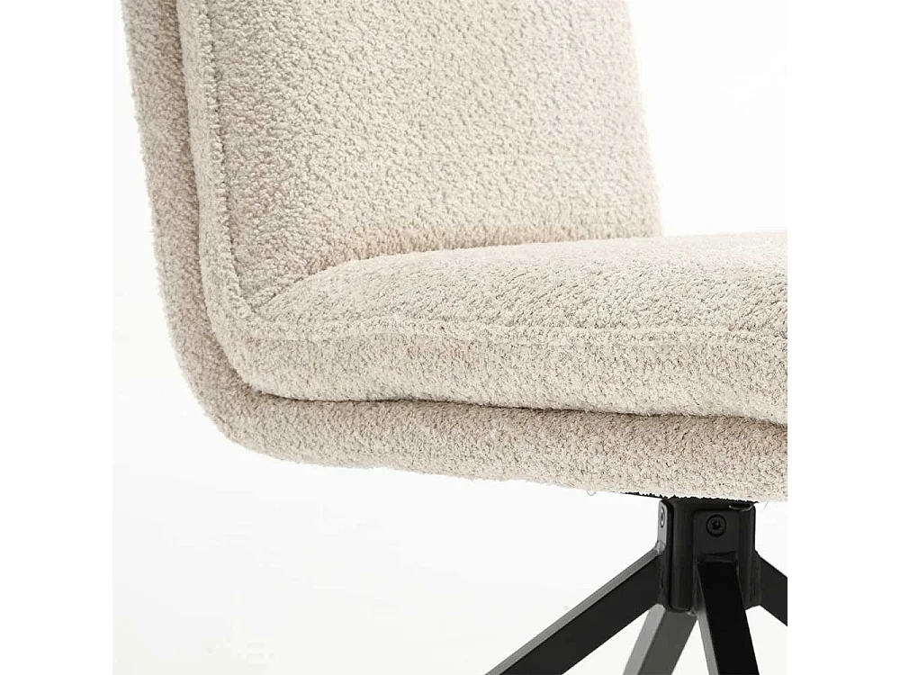 Esstisch Stühle Creme aus Boucle Stoff Gestell aus Metall