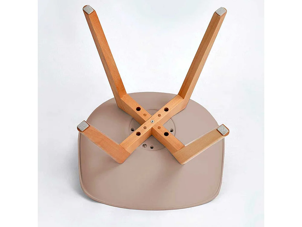 Schalenstühle im Skandi Design Gestell aus Massivholz (4er Set)