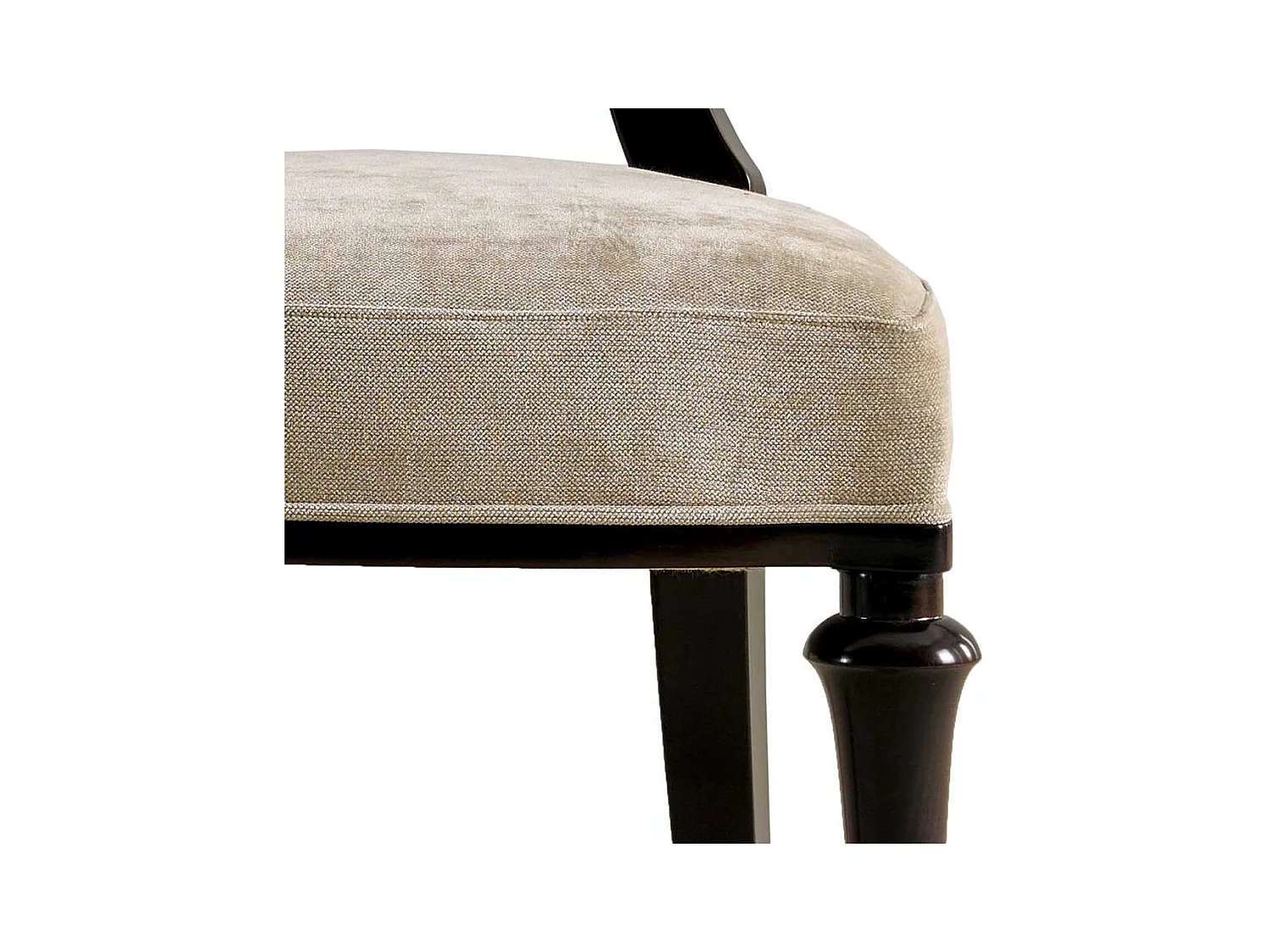 Polsterstuhl in italienischem Design Gestell aus Massivholz