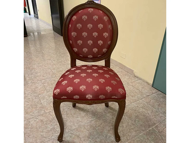 Stuhl in Rot Goldfarben gemustert Barock Design