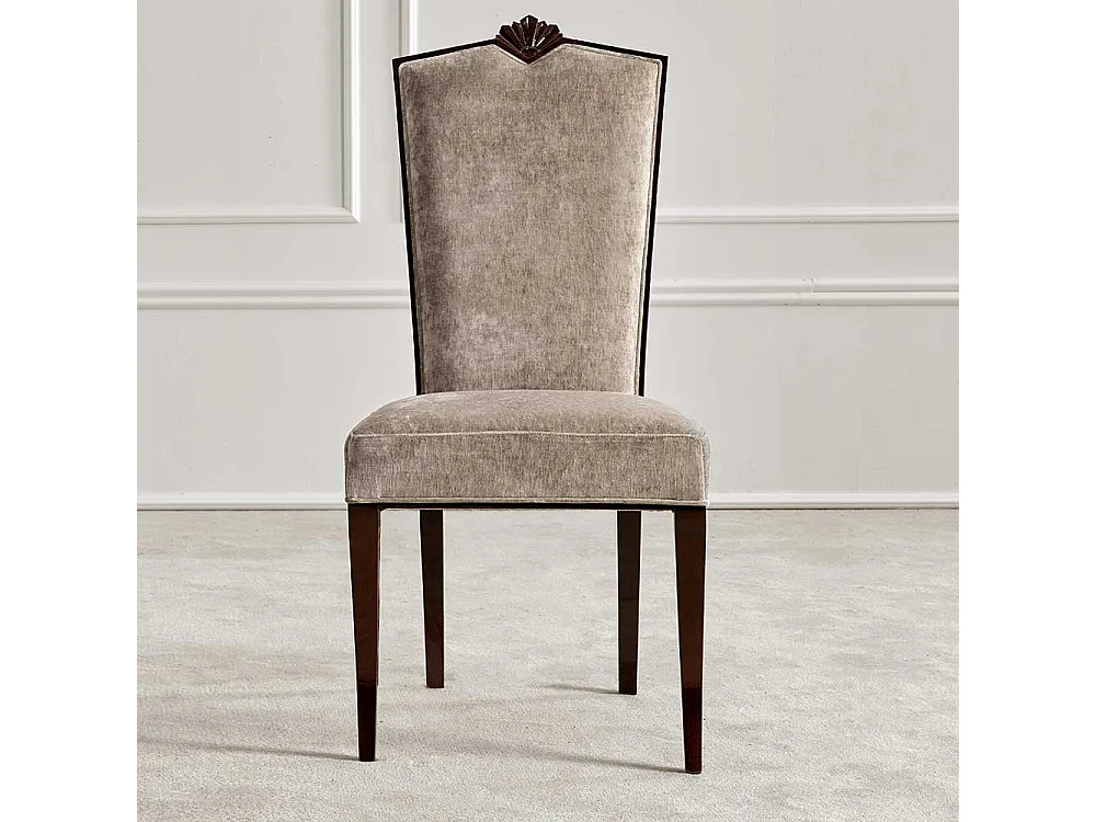 Hochwertiger Esszimmerstuhl in italienischem Design hoher Lehne