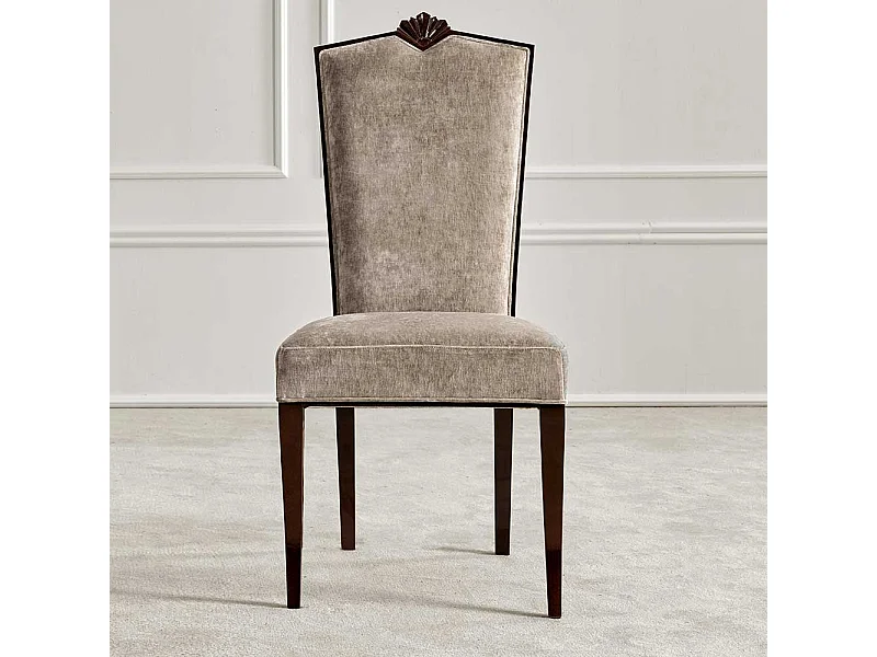 Hochwertiger Esszimmerstuhl in italienischem Design hoher Lehne