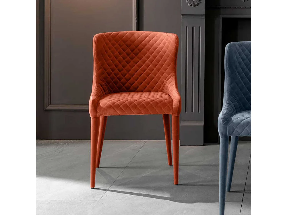 Polsterstuhl Esszimmer mit aufwendigen Steppungen Gestell bezogen