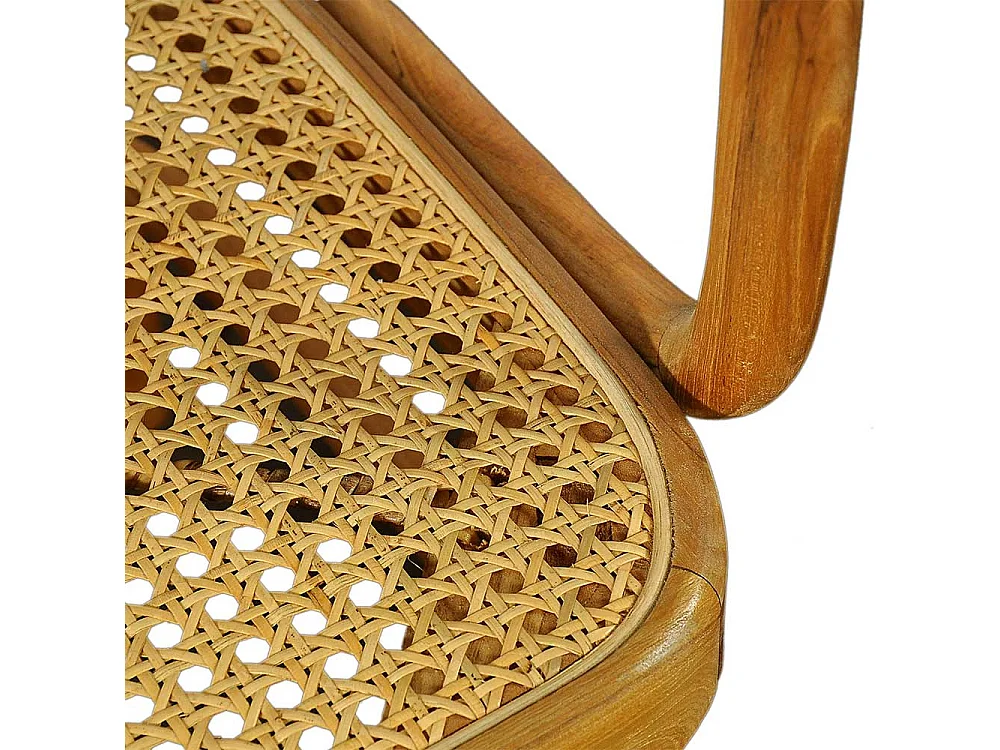 Rattanstuhl aus Teak Massivholz und Teak Massivholz Armlehnen