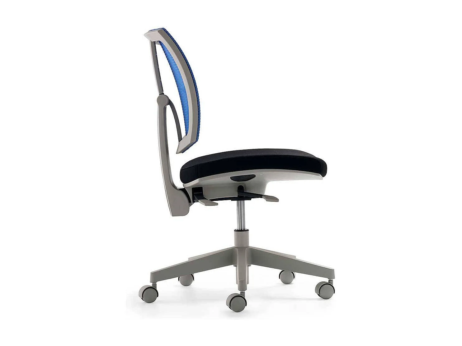 Bürodrehstuhl in Blau und Schwarz Made in Germany