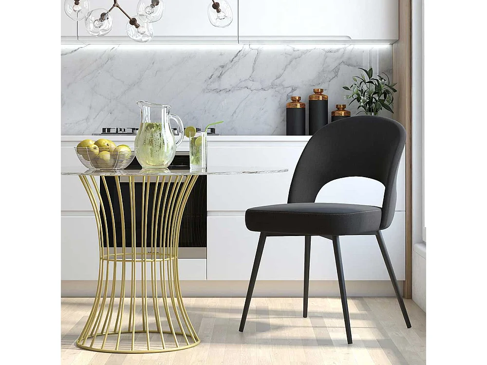 Polsterstuhl mit Ausschnitt in Schwarz Samt und Metall