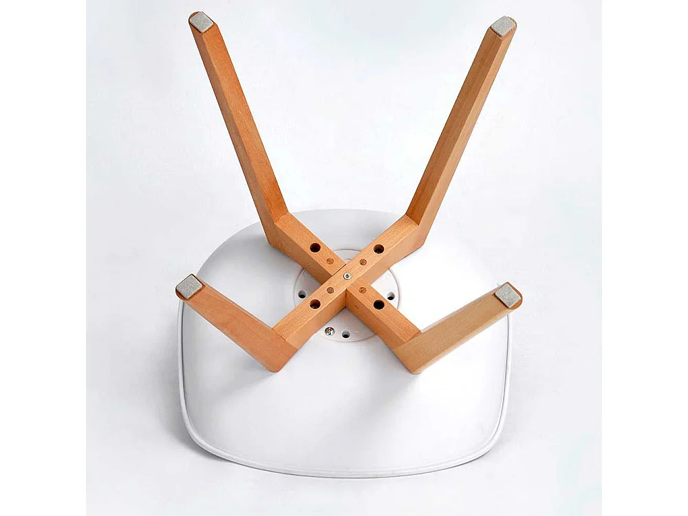 Skandi Schalenstühle in Weiß Gestell aus Massivholz (4er Set)