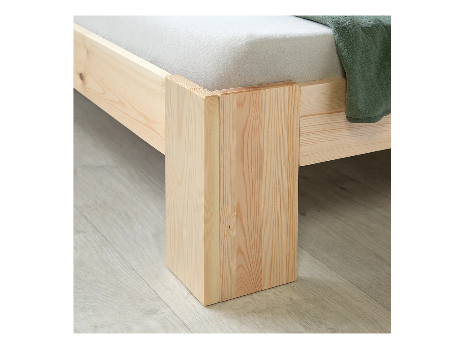 Łóżko pojedyncze 90x200 cm, naturalne drewno sosnowe