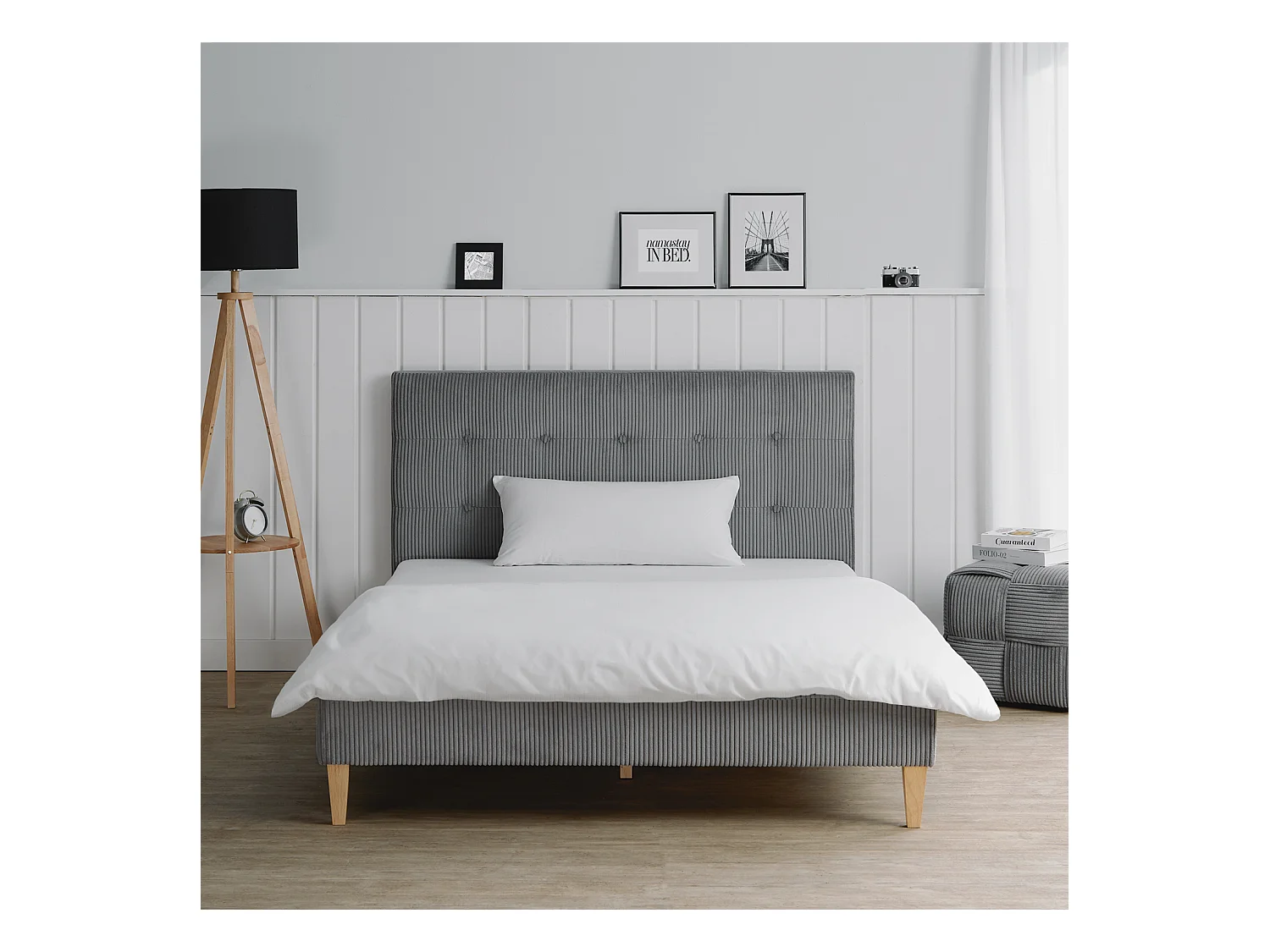 Kleine tweepersoonsbed 140x200x12 cm grijs