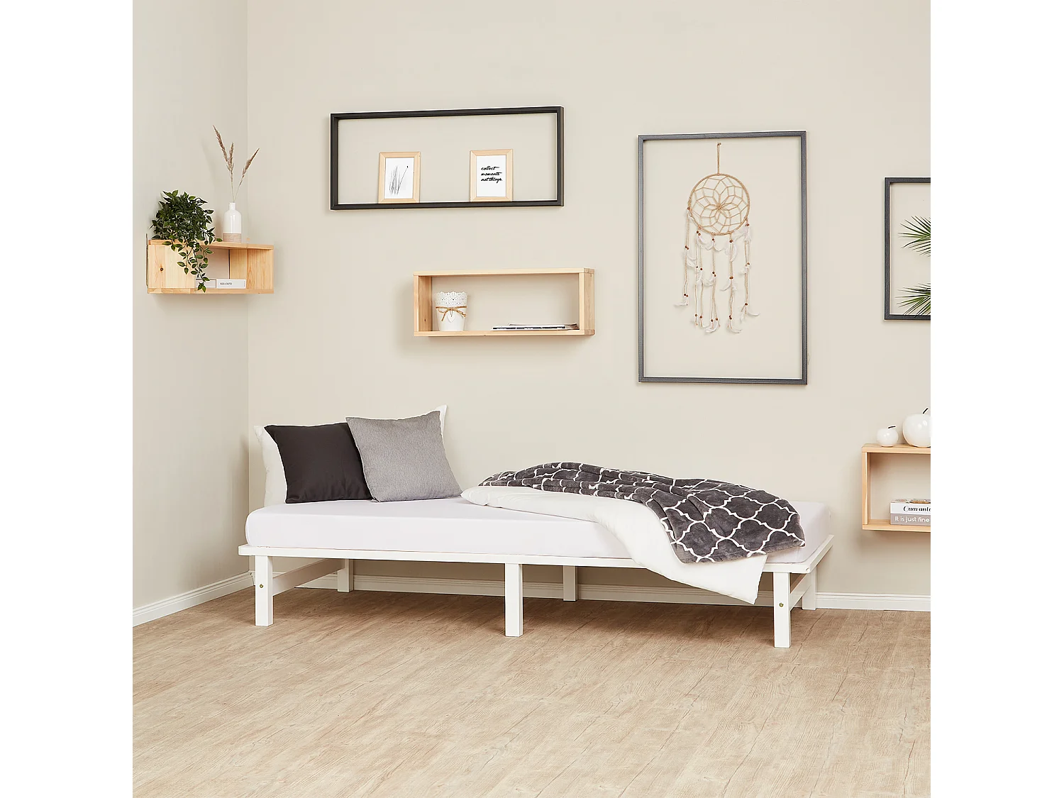 Bedframe 90x200 cm wit Pallet