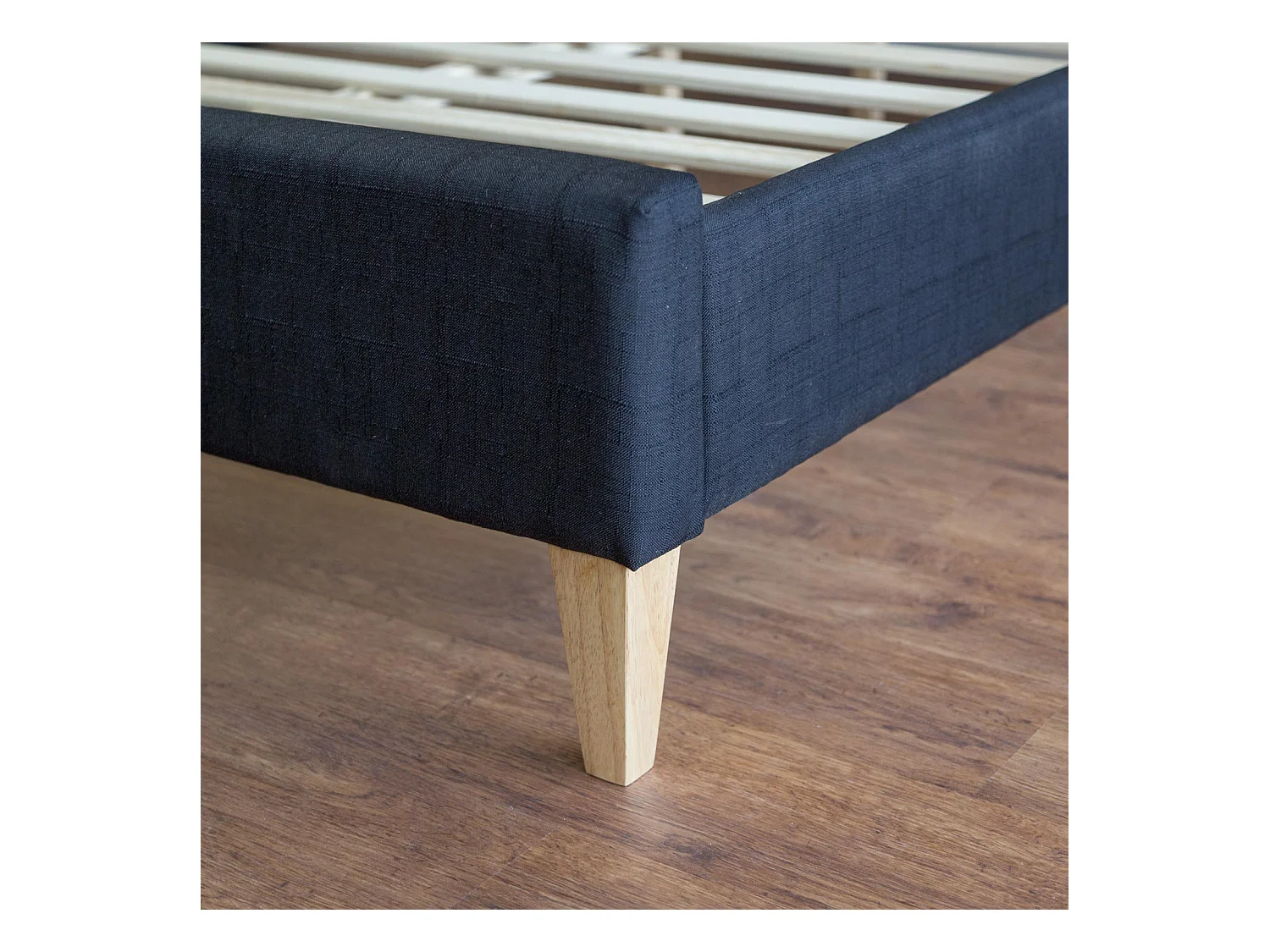 Bedframe 160x200 cm Zwart