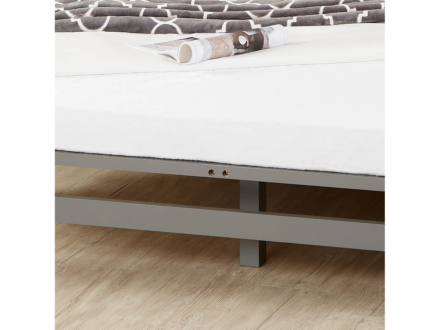 Bett 140x200 cm grau Palett