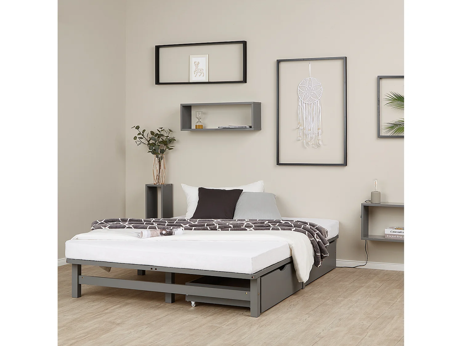 Bett 140x200 cm grau Paletten-Design