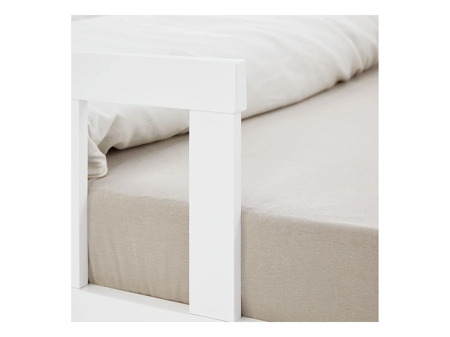 Kinder-Bodenbett 120x200 cm weiß Montessori-Bett mit Schutzgittern