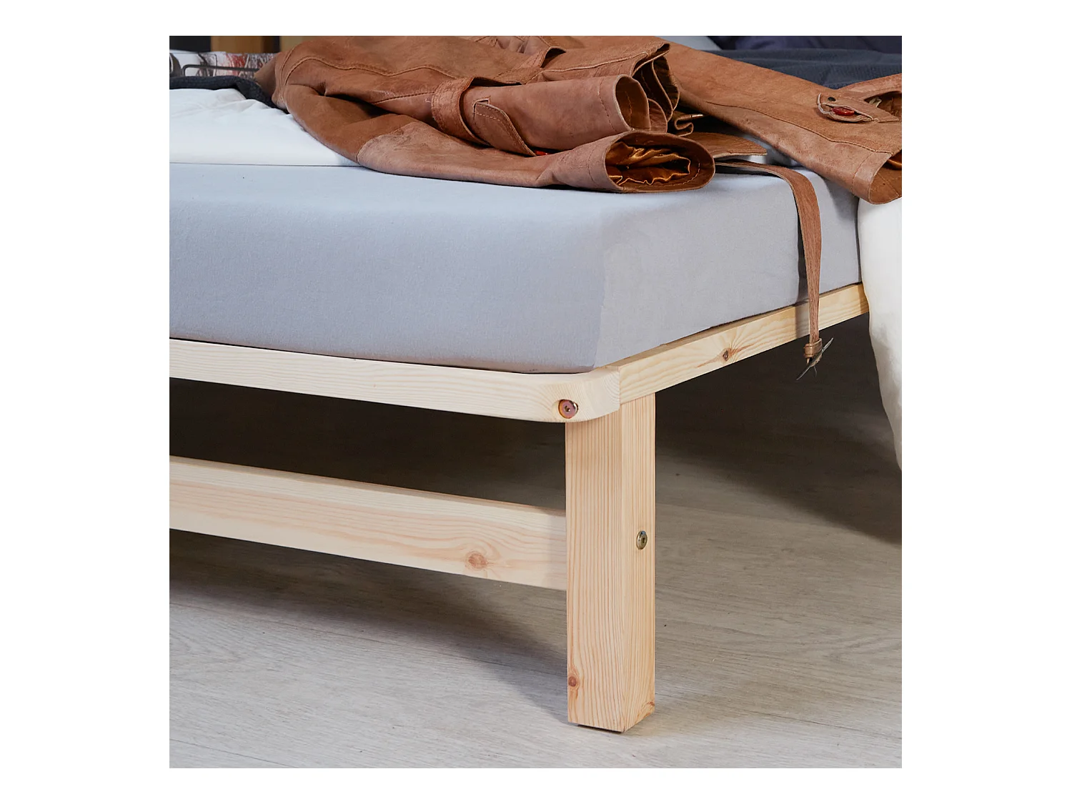 Bettgestell 140x200 cm natur Palettenholz