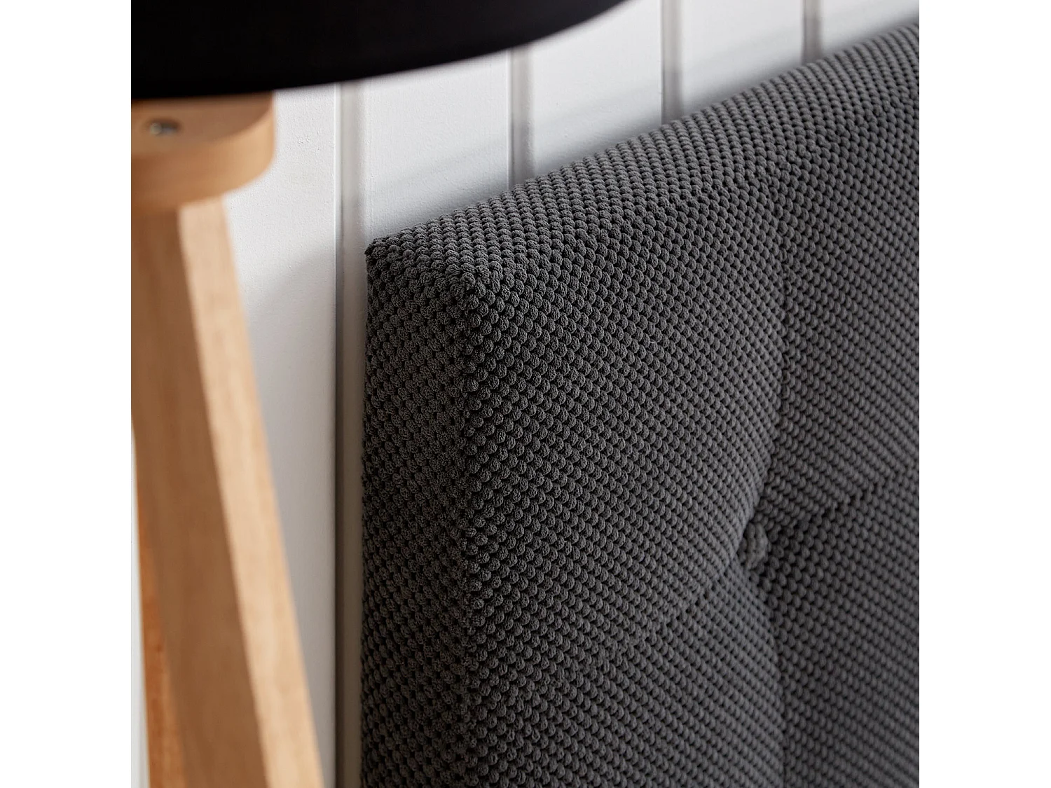 Bed 140x200 cm, bekleed met antraciet fluweel