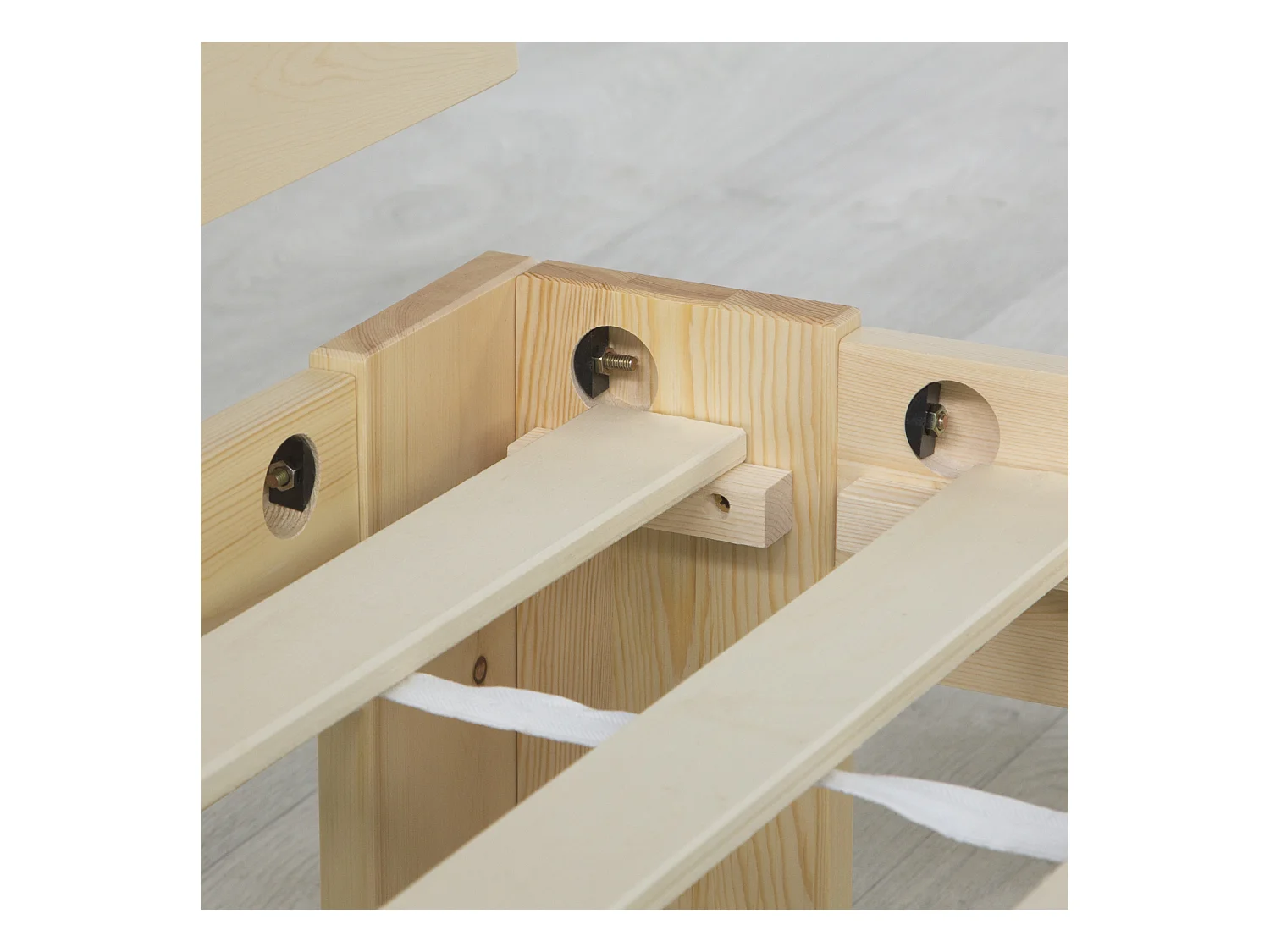 Doppelbett 180x200 cm, helles Holzbett