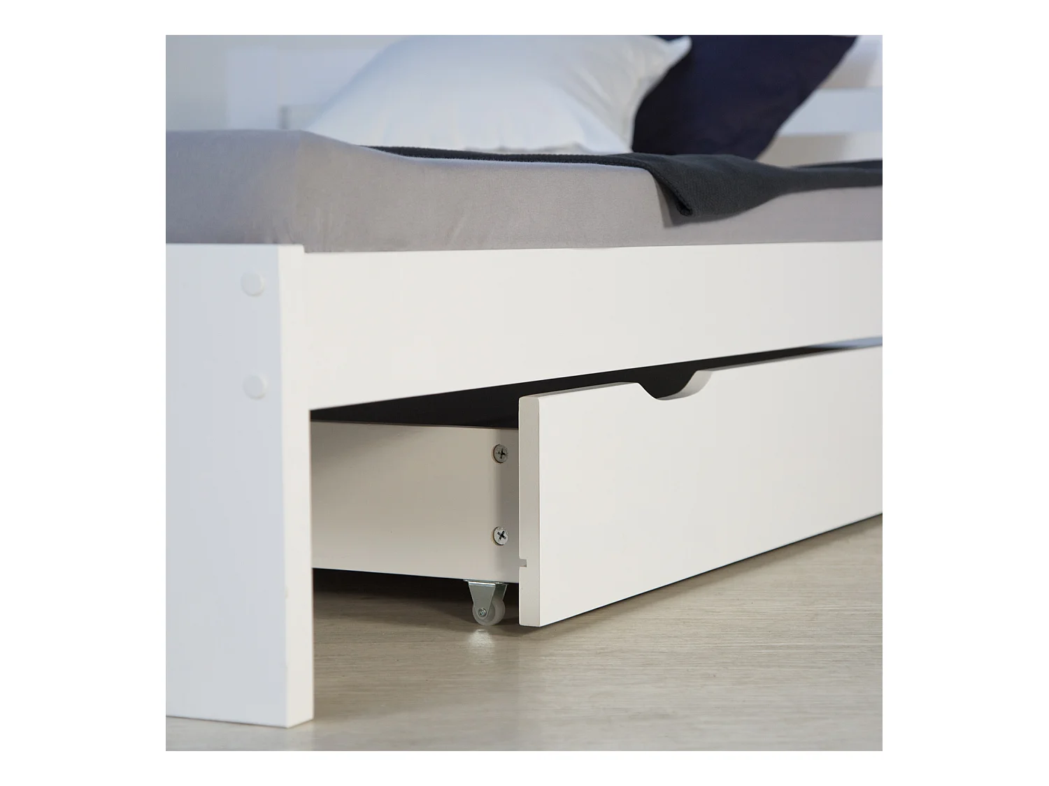 Łóżko podwójne 140x200 cm białe Drewniana rama łóżka Sosna