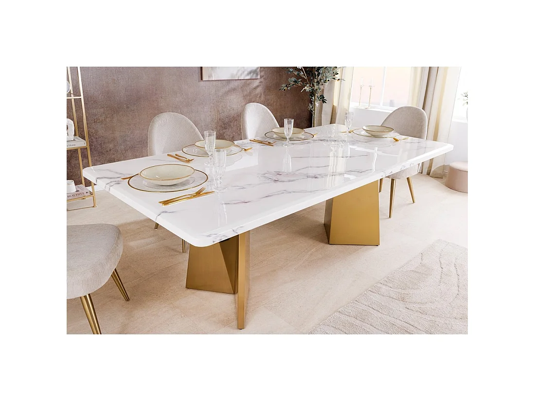 Table de salle à manger OREA – Rectangulaire – Marbre blanc et doré – Pieds métal – Style chic et moderne