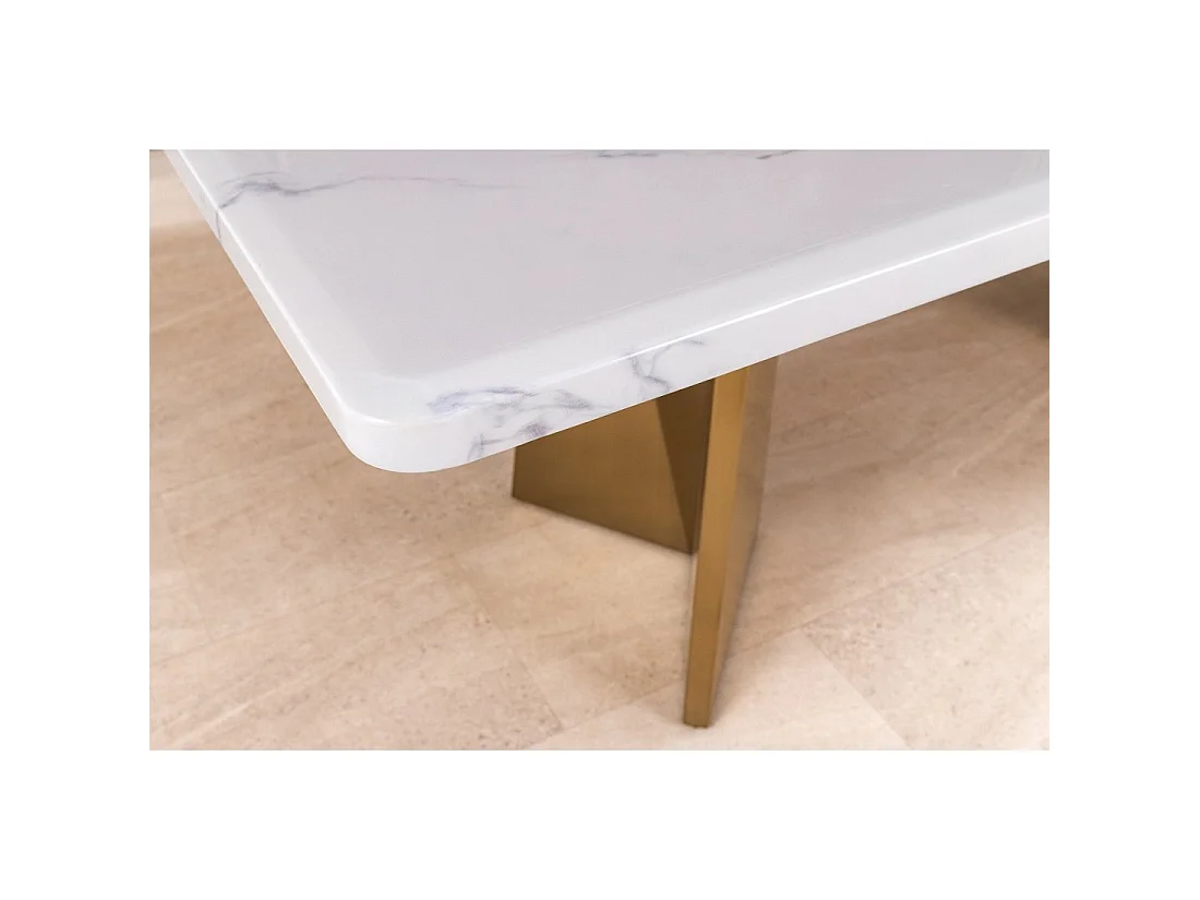 Table de salle à manger OREA – Rectangulaire – Marbre blanc et doré – Pieds métal – Style chic et moderne
