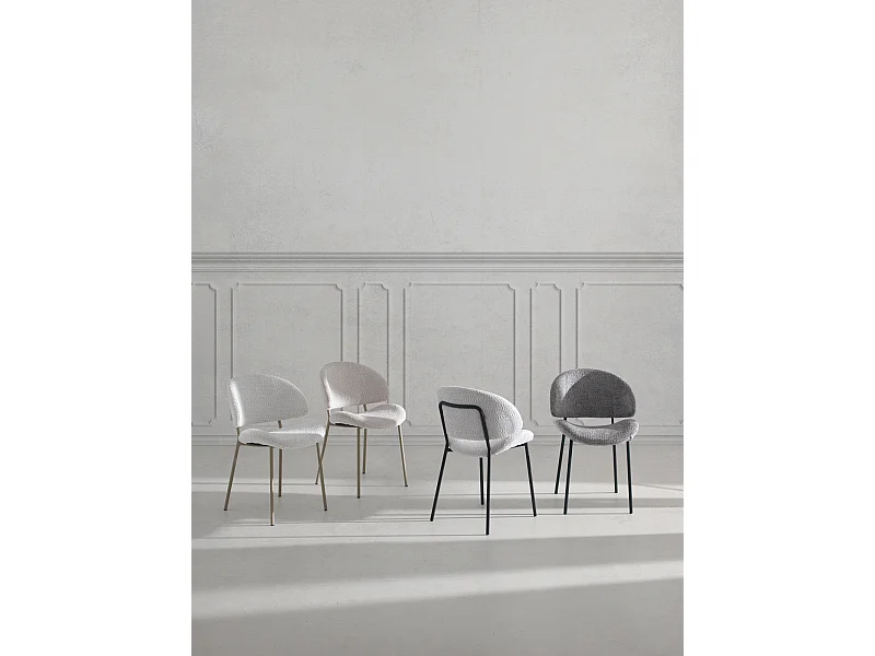 Lot de  4 chaises tapissées en chenille gris foncé